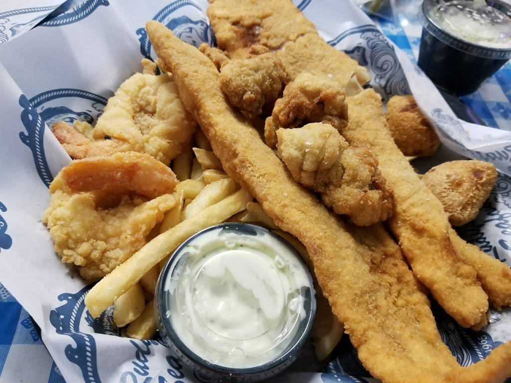 Rudys Seafood | restaurant | 4122 S Flores St, San Antonio, TX 78214, USA | 2105321315 OR +1 210-532-1315