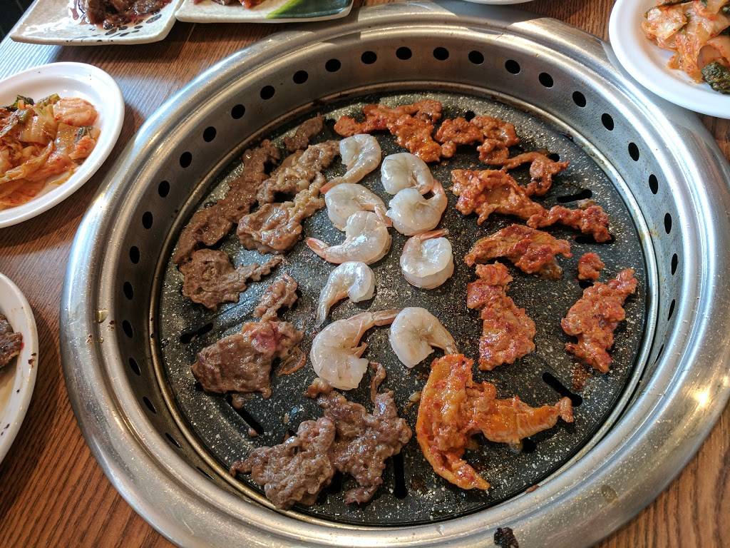 Mon Ami Korean BBQ | restaurant | 6521 Avenue Somerled, Montréal, QC H4V 1S7, Canada | 5144882580 OR +1 514-488-2580