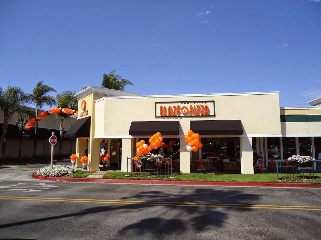 Blaze Pizza | meal takeaway | 2625 Pacific Coast Hwy, Torrance, CA 90505, USA | 3109972771 OR +1 310-997-2771