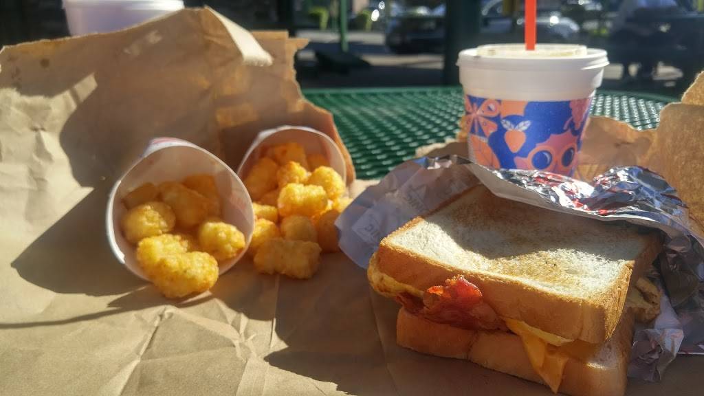 Sonic Drive-In | restaurant | 13609 Meridian E, Puyallup, WA 98373, USA | 2538416820 OR +1 253-841-6820