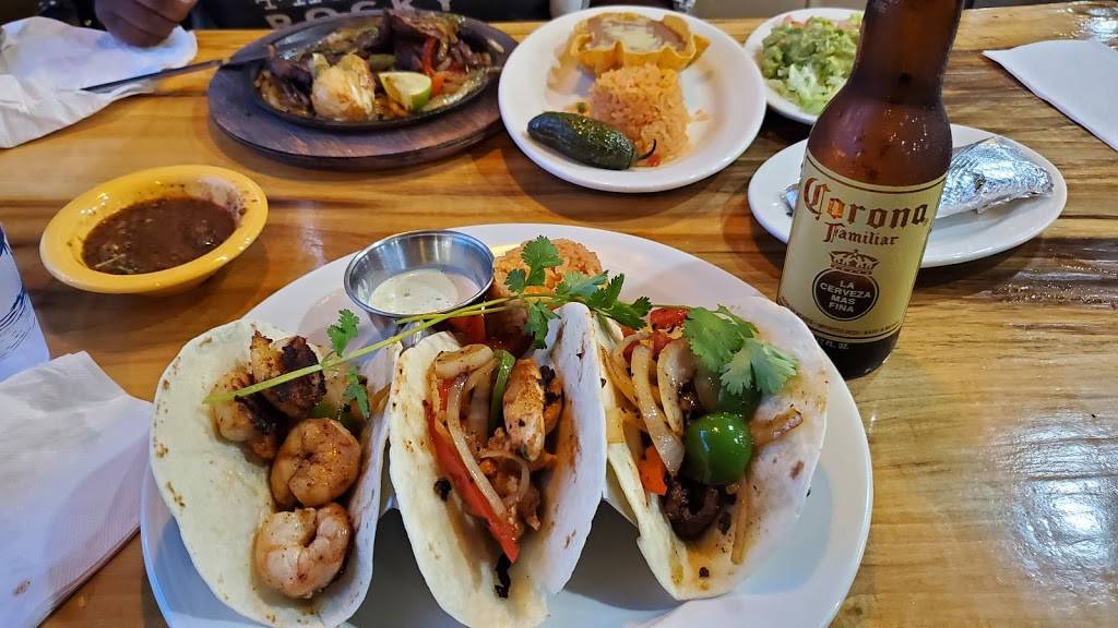 Fuego Tortilla Guisos & Taqueria | restaurant | 50 Ernest W Barrett Pkwy NW #4000, Marietta, GA 30066, USA | 7706272781 OR +1 770-627-2781