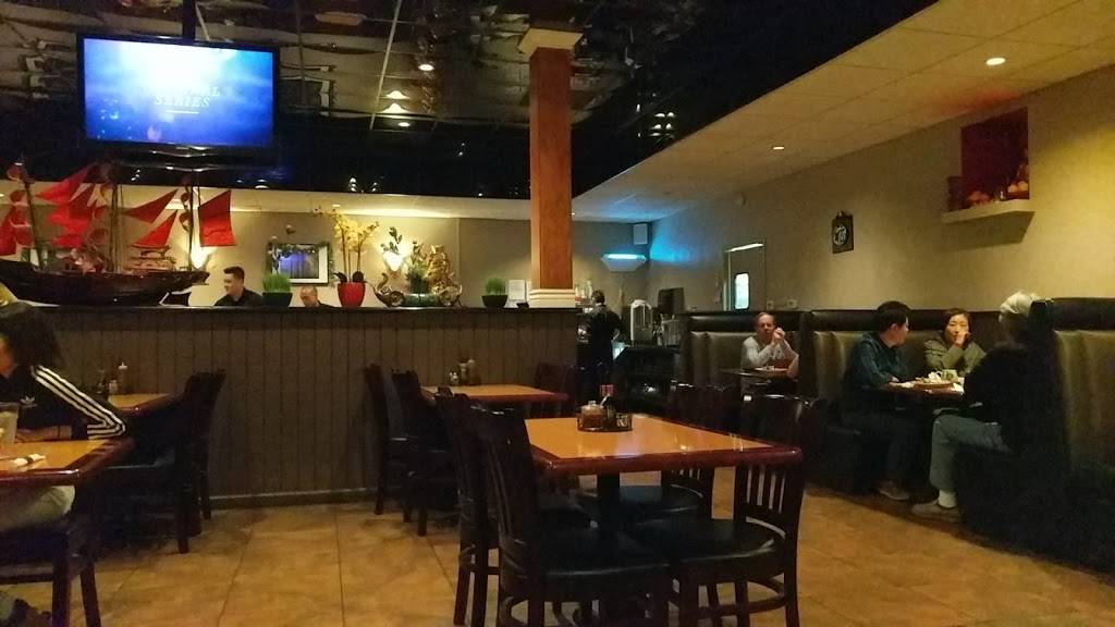 Wok of Flame 顺利饭店 | restaurant | 417 Mace Blvd, Davis, CA 95618, USA | 5307530888 OR +1 530-753-0888