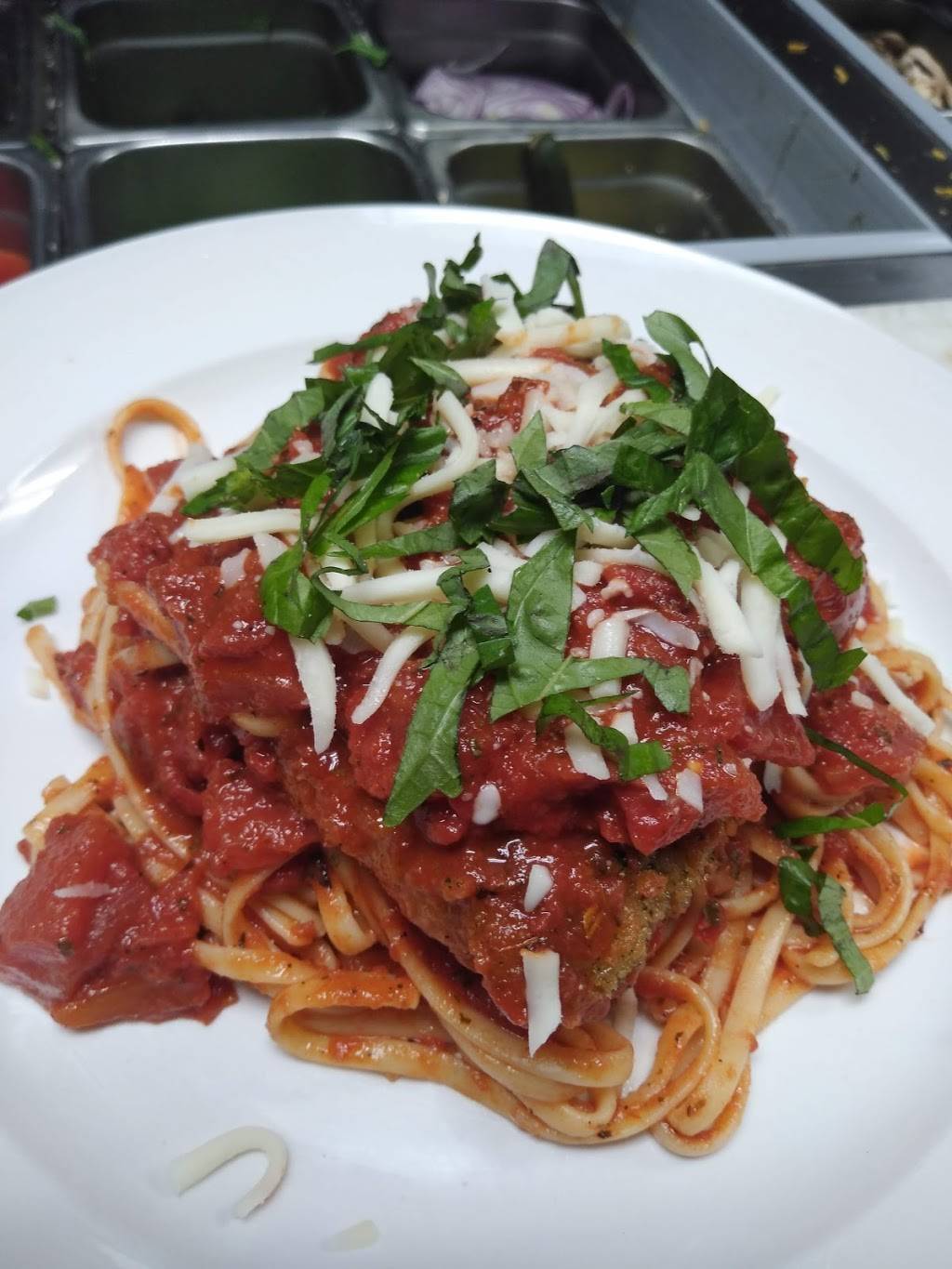 The Black Label Tavern | restaurant | 34110 Plymouth Rd, Livonia, MI 48150, USA | 7344692400 OR +1 734-469-2400