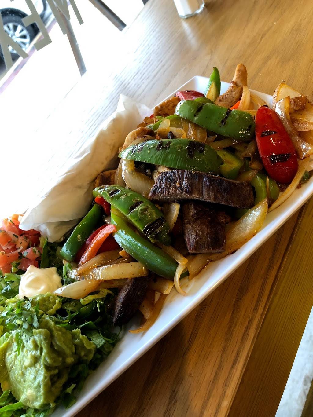 Taco Madre | restaurant | 790 Royal St George Dr #116, Naperville, IL 60563, USA | 6304458633 OR +1 630-445-8633