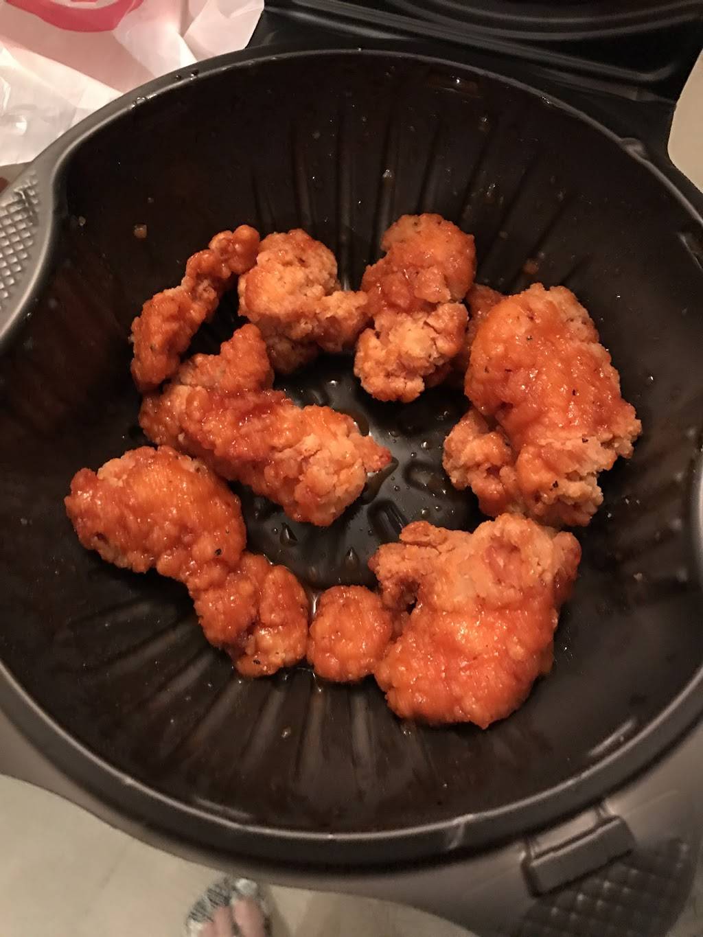 Pizza Hut | meal takeaway | 14607 SW 104th St, Miami, FL 33186, USA | 3053828333 OR +1 305-382-8333