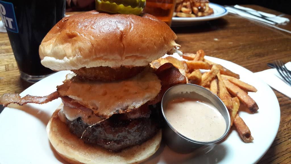 Black Bear Bar & Grill | restaurant | 205 Washington St, Hoboken, NJ 07030, USA | 2016565511 OR +1 201-656-5511