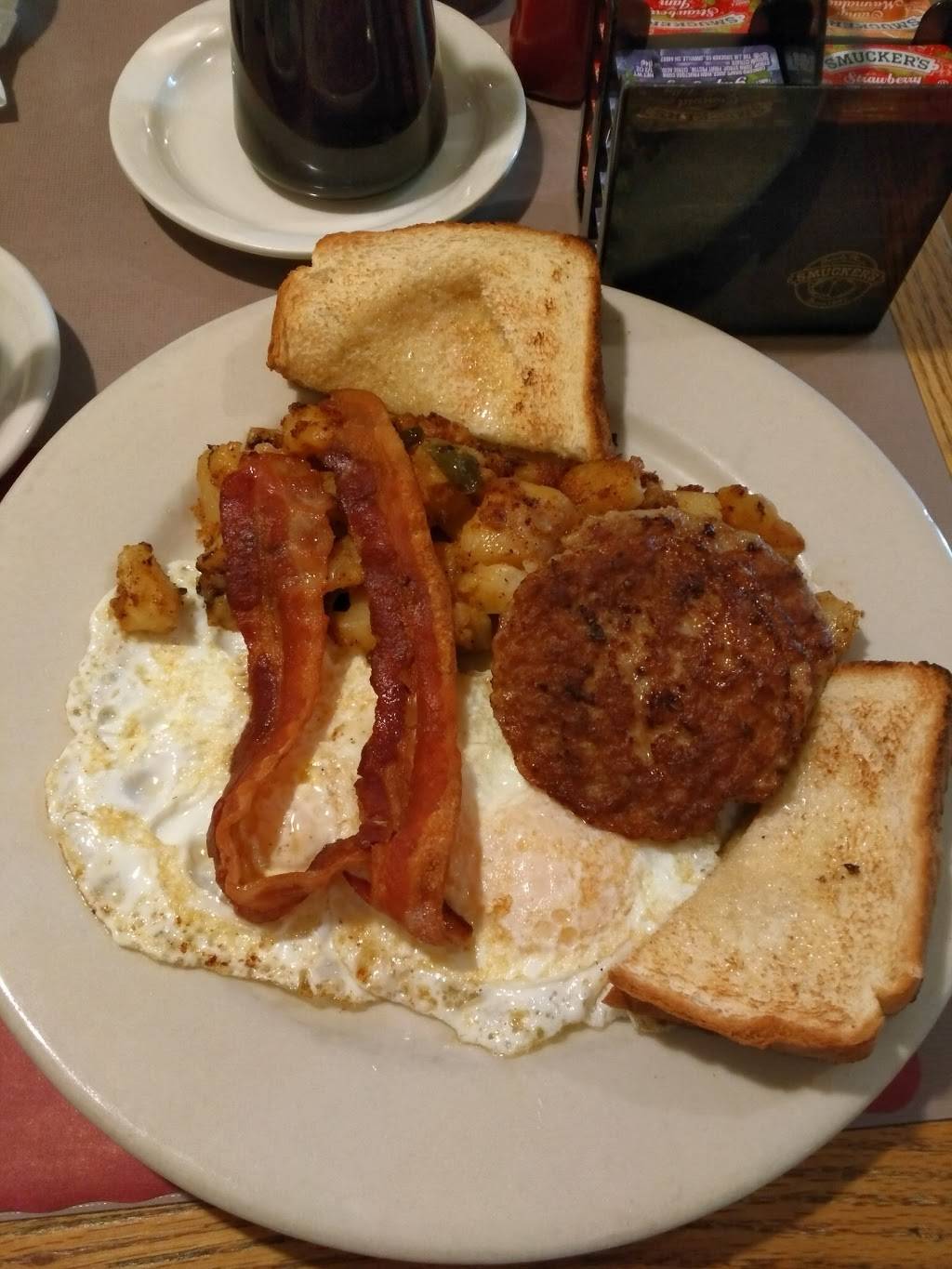 The Brass House Restaurant | restaurant | 2620 S Main St, Waterbury, CT 06705, USA | 2037554910 OR +1 203-755-4910