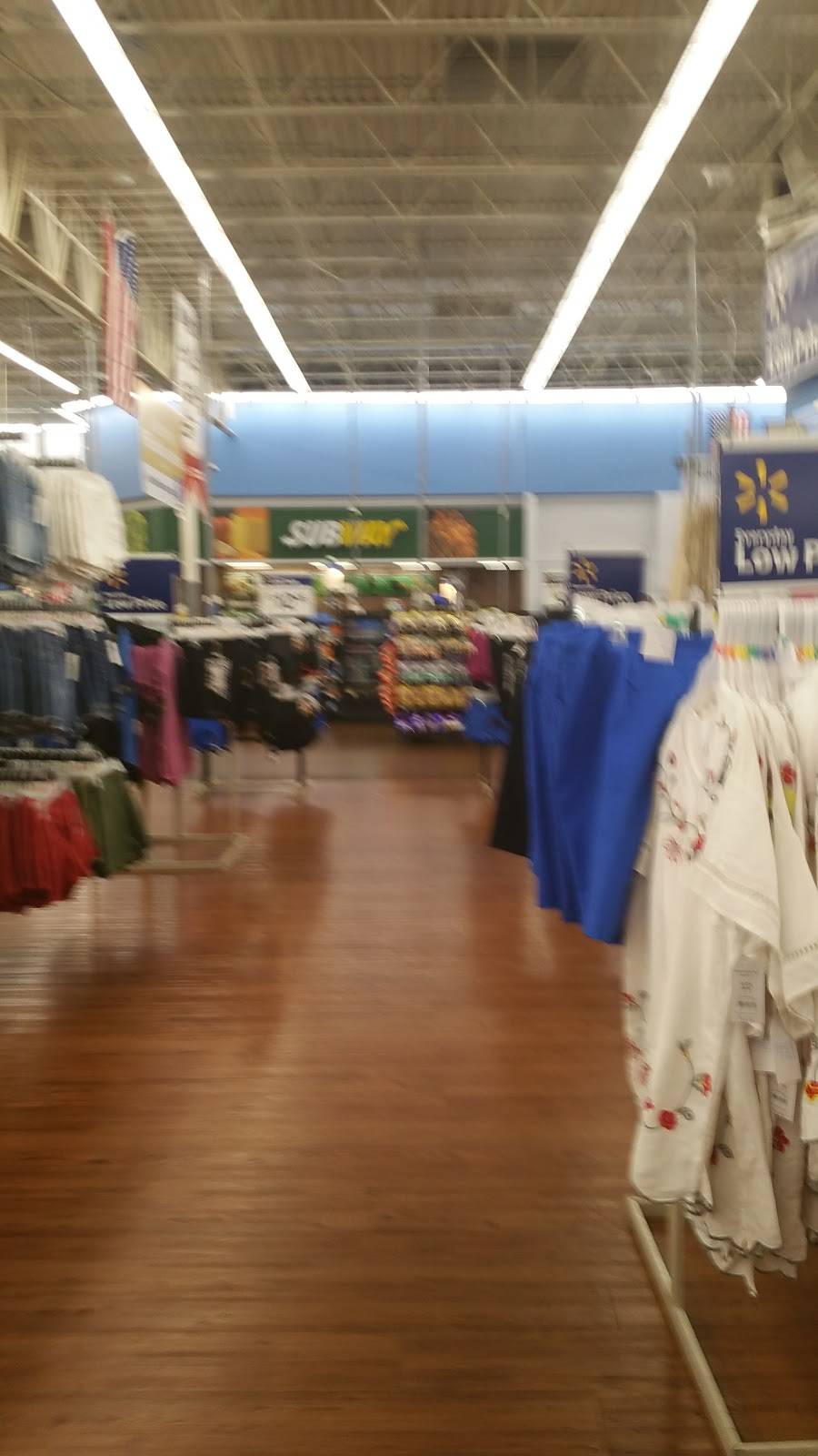 Subway Restaurants | restaurant | 3240 Wilkinson Blvd, Charlotte, NC 28208, USA | 7043938277 OR +1 704-393-8277