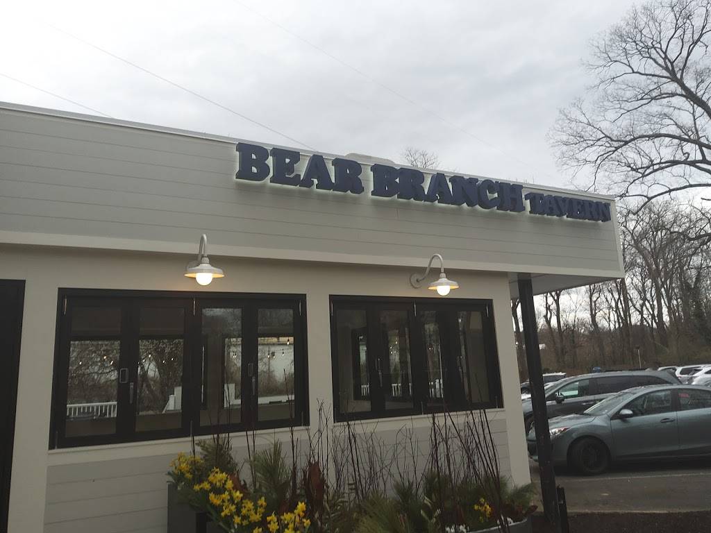 Bear Branch Tavern | restaurant | 133 Maple Ave E, Vienna, VA 22180, USA | 5716693663 OR +1 571-669-3663