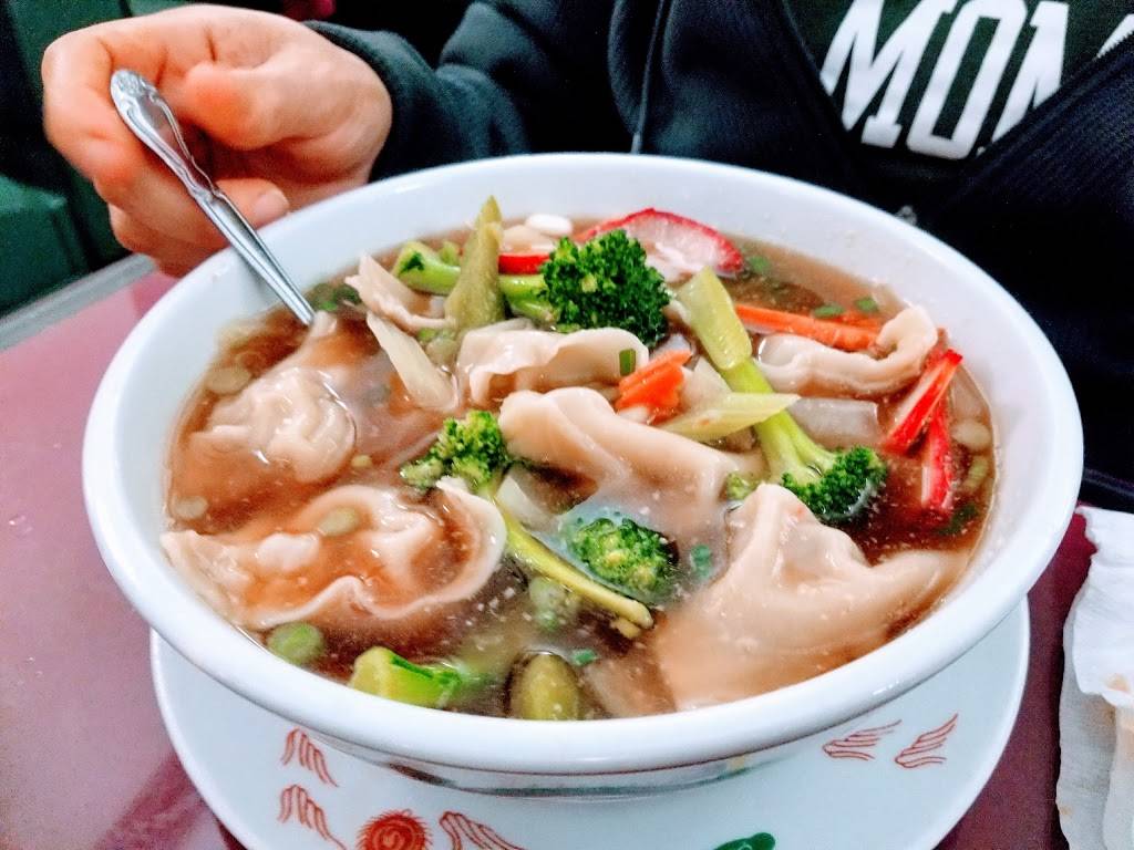 Far Man Restaurant | restaurant | 3111 Gateway St, Springfield, OR 97477, USA | 5417267311 OR +1 541-726-7311