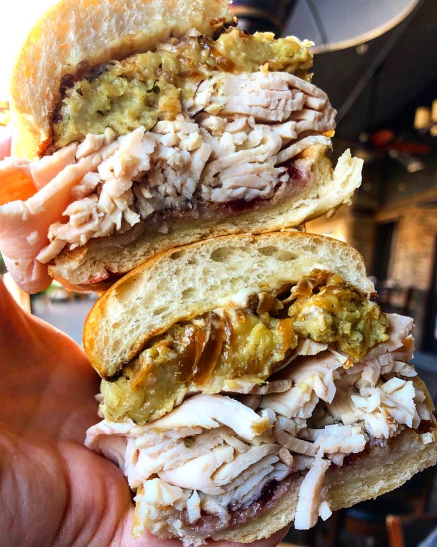 Midgleys Public House | restaurant | 296 Lincoln Center, Stockton, CA 95207, USA | 2094747700 OR +1 209-474-7700