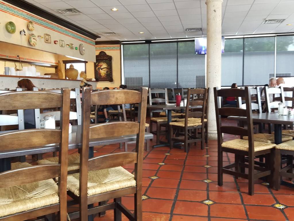 Tepatitlan Mexican Grill | restaurant | 4720 N Main St, Houston, TX 77009, USA | 7138624124 OR +1 713-862-4124