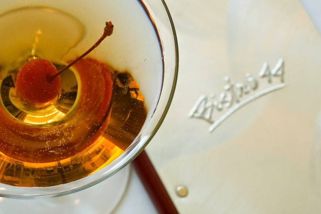 SORA | restaurant | DoubleTree by Hilton Hotel Boston-Bedford Glen, 44 Middlesex Turnpike, Bedford, MA 01730, USA | 7812755500 OR +1 781-275-5500