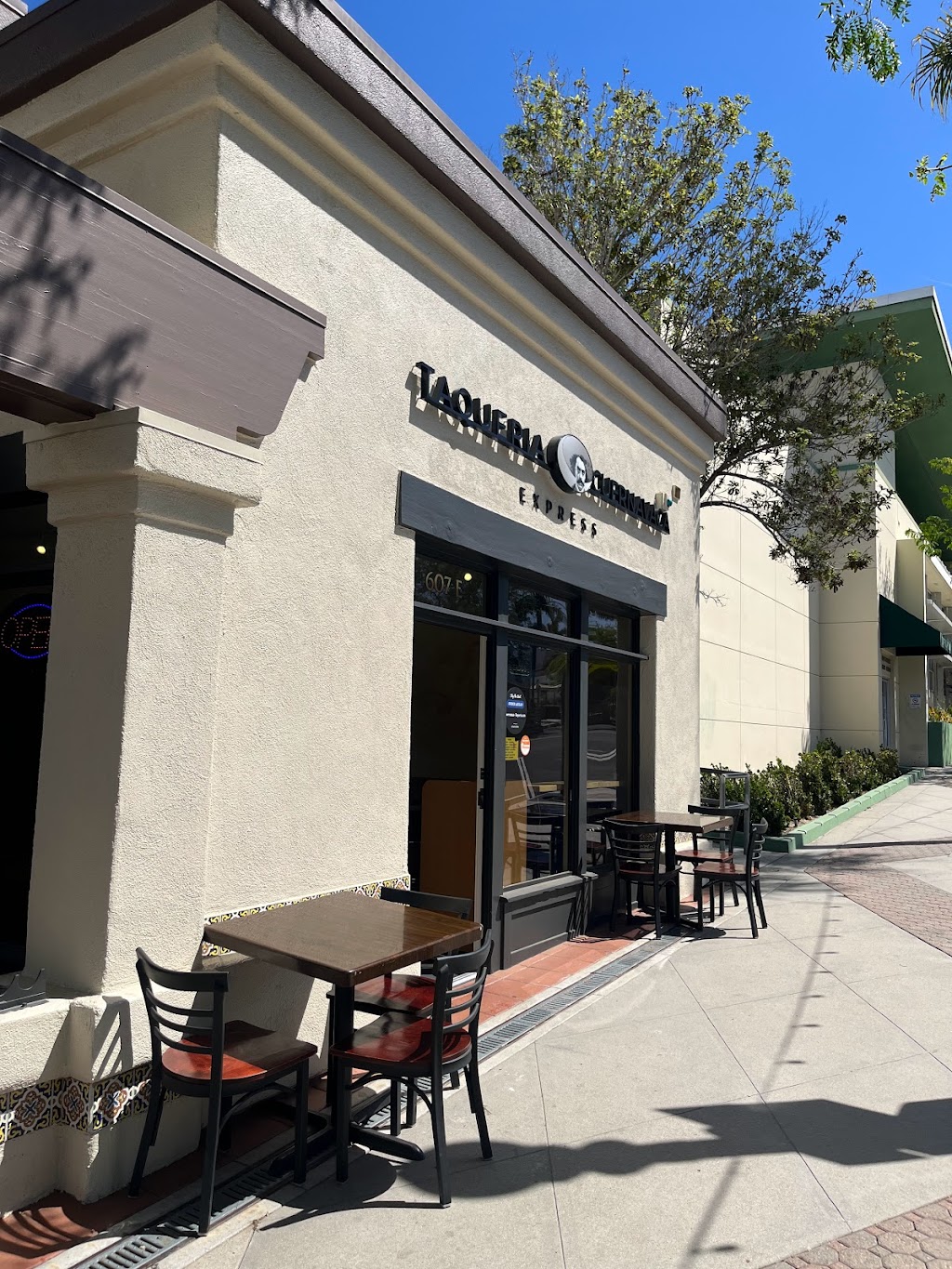 Taqueria Cuernavaca Express | restaurant | 607 E Main St, Ventura, CA 93001, USA | 8056678325 OR +1 805-667-8325