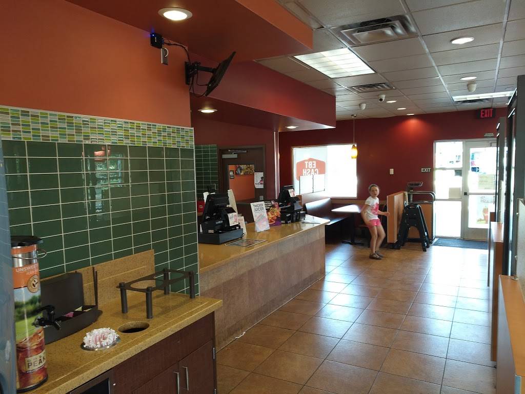 Jack in the Box | restaurant | 1405 W Olive Ave, Fresno, CA 93728, USA | 5594761902 OR +1 559-476-1902