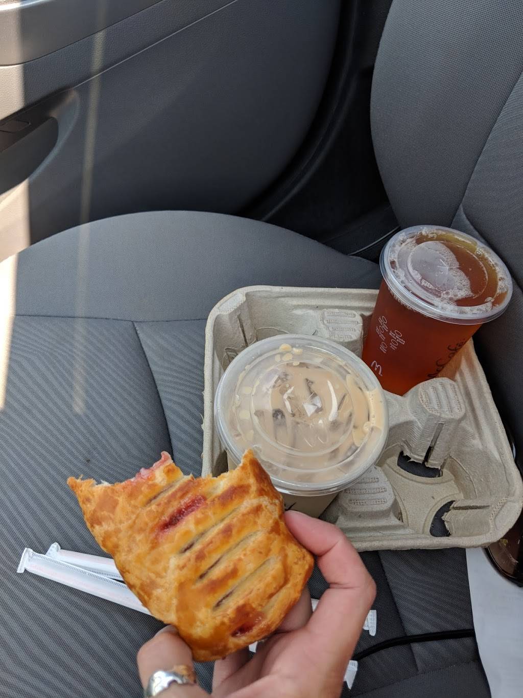 McDonalds | cafe | 4 Rue J. F. Kennedy, Saint-Jérôme, QC J7Y 4B4, Canada | 4504386368 OR +1 450-438-6368