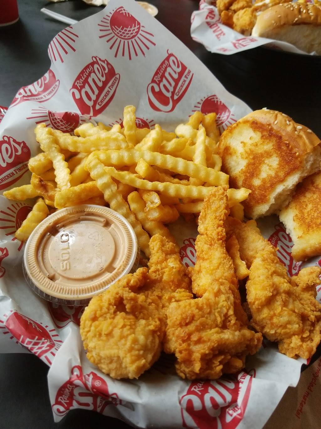 Raising Canes Chicken Fingers | meal takeaway | 6513 W Park Blvd, Plano, TX 75093, USA | 9724732019 OR +1 972-473-2019