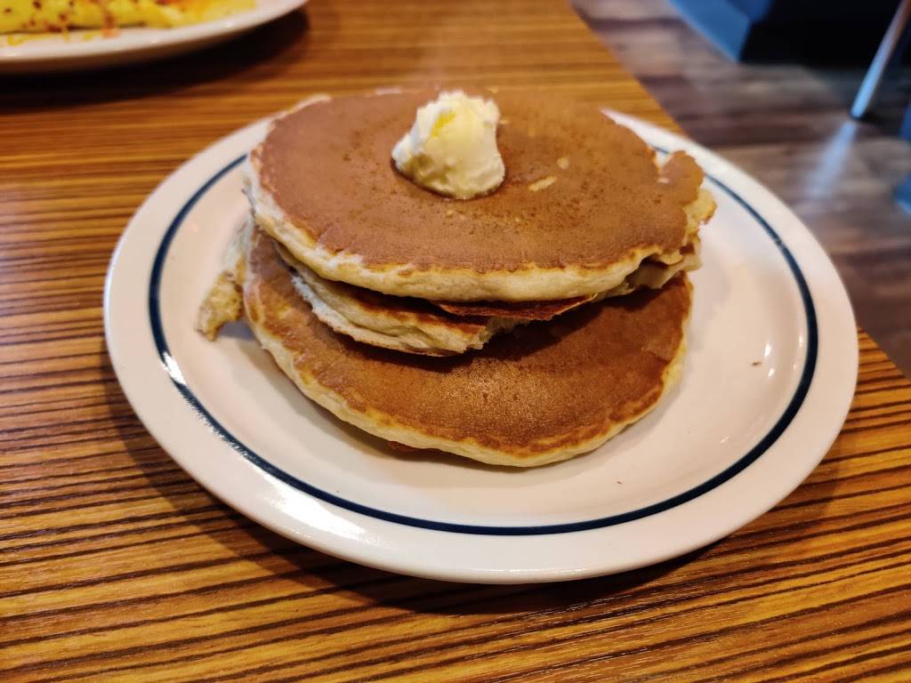 IHOP | restaurant | 1120 W Orange Blossom Trail, Apopka, FL 32712, USA | 4075652388 OR +1 407-565-2388
