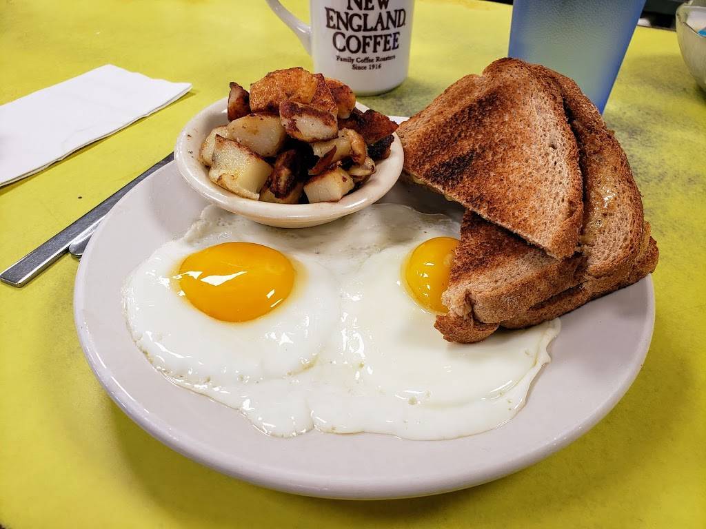 Moodys Diner | restaurant | 1885 Atlantic Hwy, Waldoboro, ME 04572, USA | 2078327785 OR +1 207-832-7785