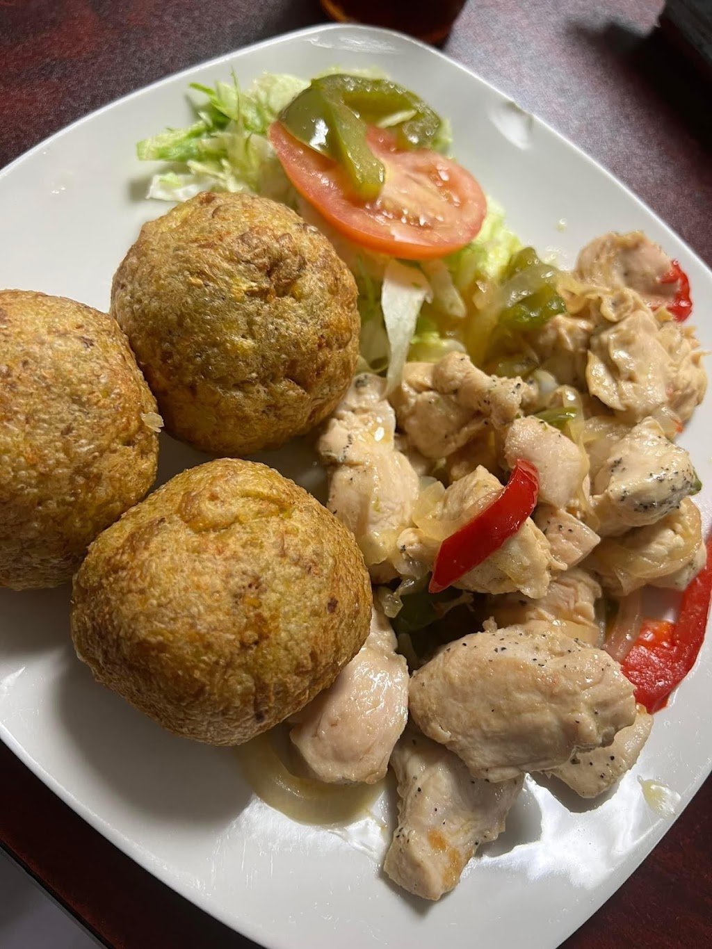 Mission Mofongo | restaurant | 1430 Derry St, Harrisburg, PA 17104, USA | 7175100706 OR +1 717-510-0706