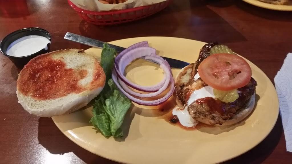 No Frills Grill & Sports Bar | restaurant | 12846 South Fwy Suite 100, Burleson, TX 76028, USA | 8174477119 OR +1 817-447-7119