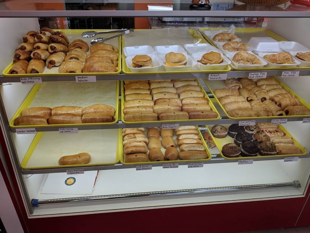 Donut Palace | restaurant | 9819 Marbach Rd Ste 106, San Antonio, TX 78245, USA | 2109995810 OR +1 210-999-5810