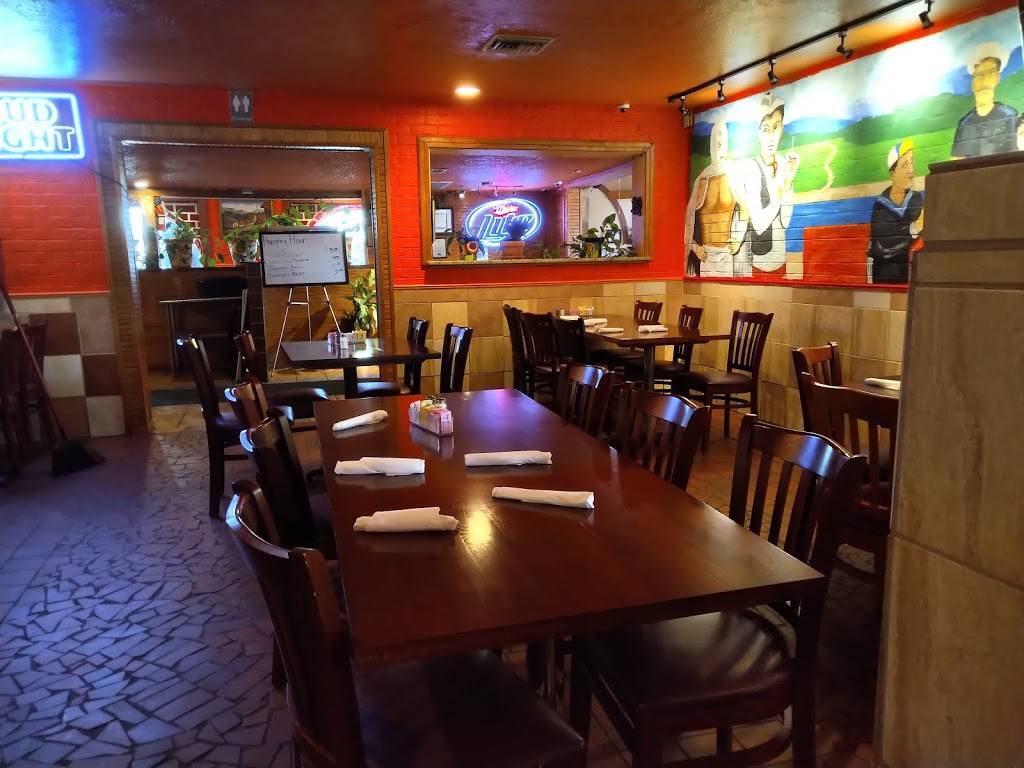 La Casita Mexican Food | restaurant | 9416 N Hwy 6 Loop, Navasota, TX 77868, USA | 9368703040 OR +1 936-870-3040