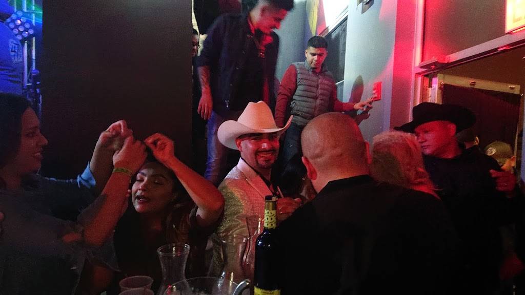 El Tequilas Night Club | night club | 110 25th Ave, Melrose Park, IL 60160, USA | 8156087399 OR +1 815-608-7399