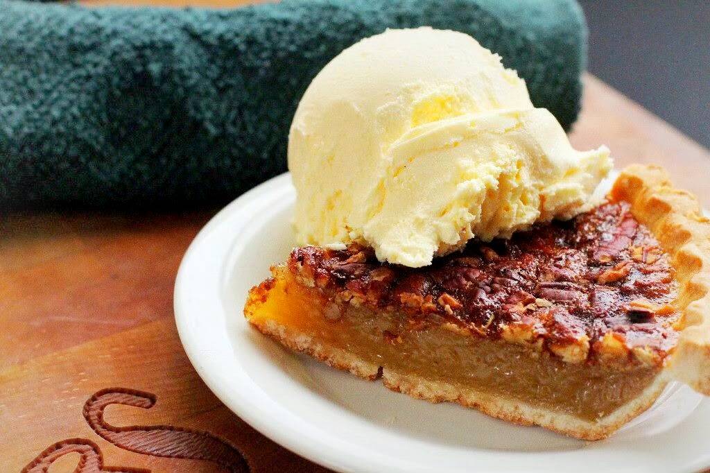 Sticky Fingers Ribhouse- BBQ Charleston | meal takeaway | 341 Johnnie Dodds Blvd, Mt Pleasant, SC 29464, USA | 8438567427 OR +1 843-856-7427