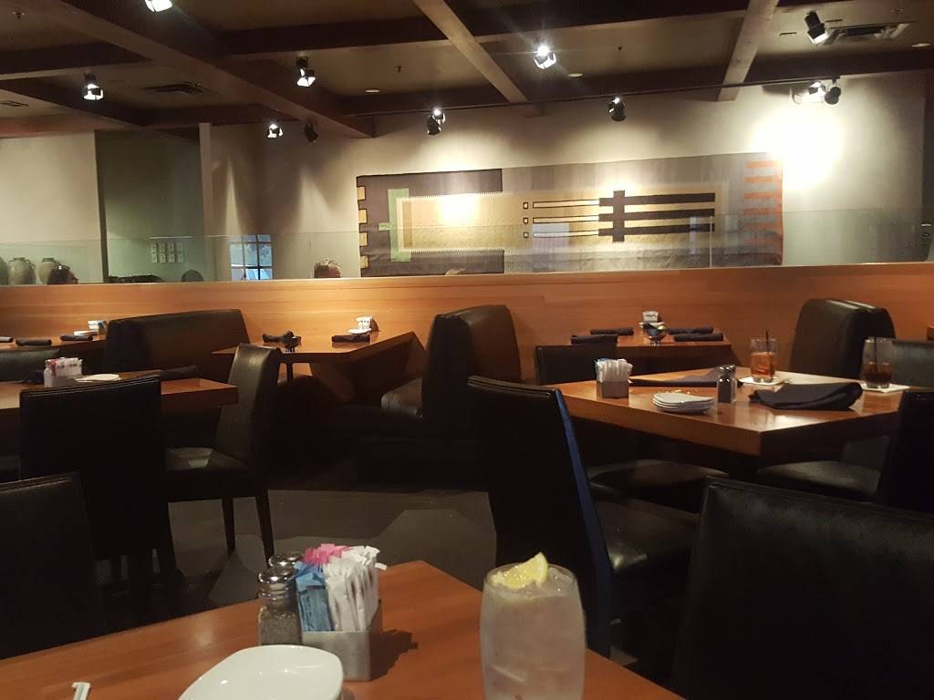 Cantina Laredo | restaurant | 2225 S Stemmons Fwy, Lewisville, TX 75067, USA | 9723158100 OR +1 972-315-8100