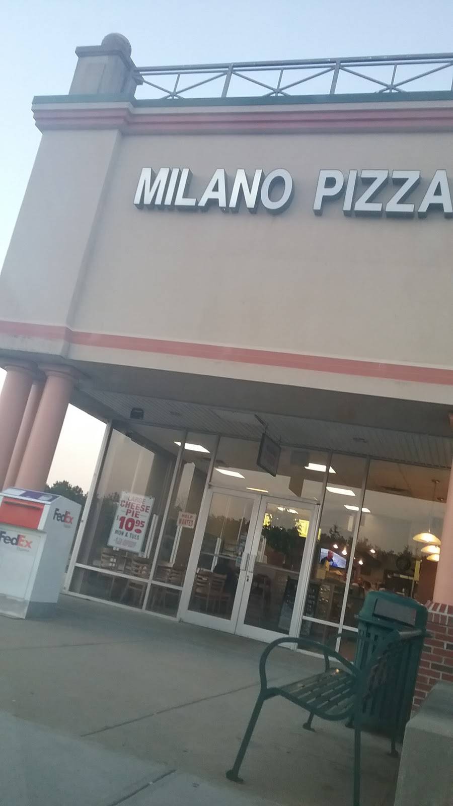Milano Pizza | restaurant | 10 Farber Dr # 33, Bellport, NY 11713, USA | 6317760982 OR +1 631-776-0982