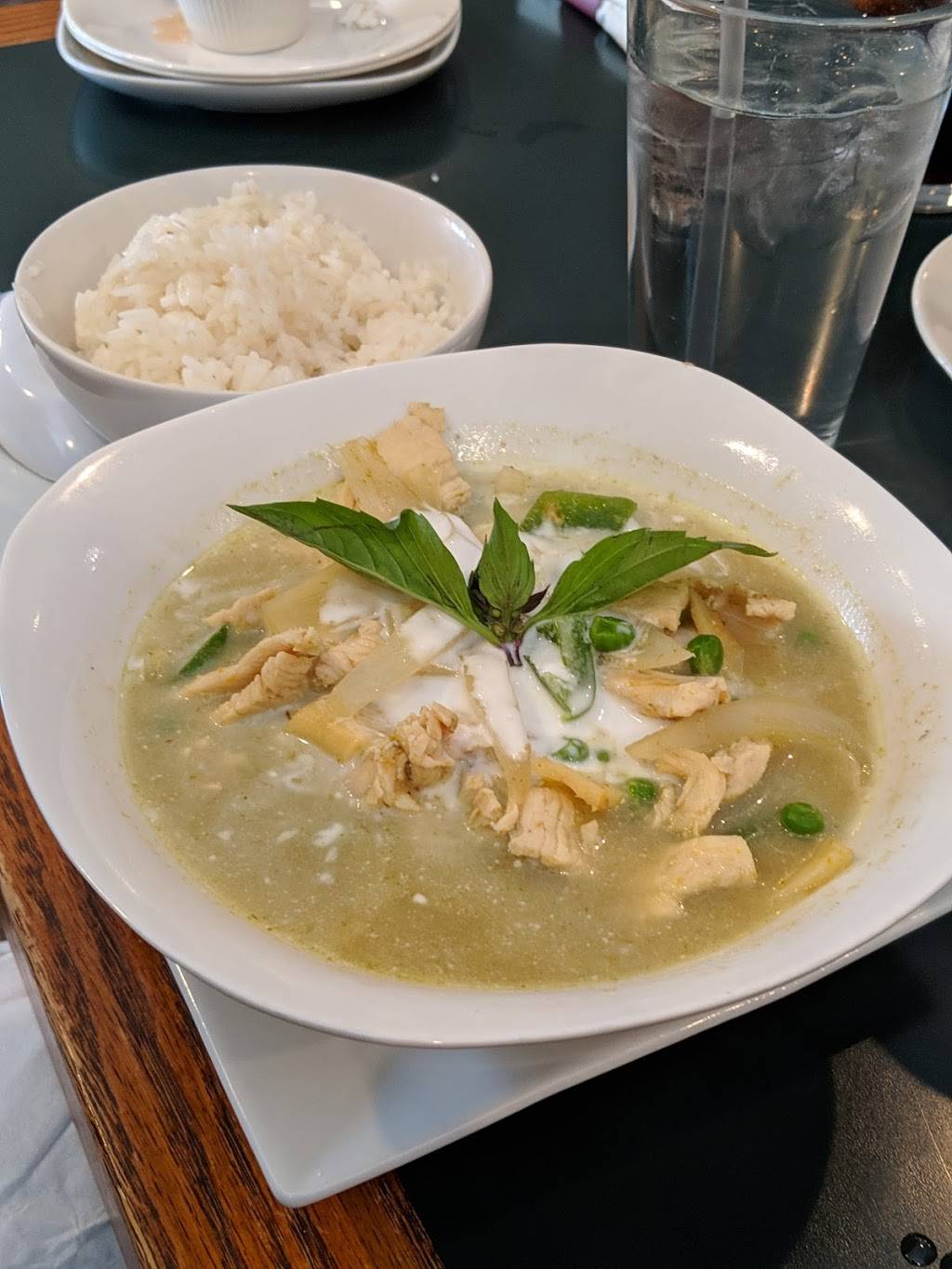 Hong Thai | restaurant | 12998 Main St, Rogers, MN 55374, USA | 7634258218 OR +1 763-425-8218