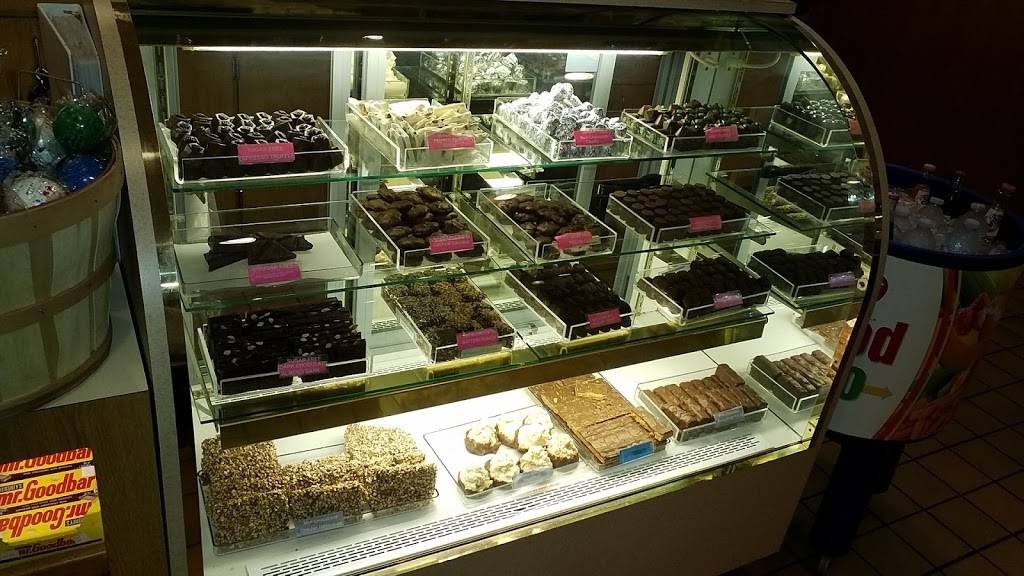 Country Pride | restaurant | 4265 E Guasti Rd, Ontario, CA 91761, USA | 9093902525 OR +1 909-390-2525