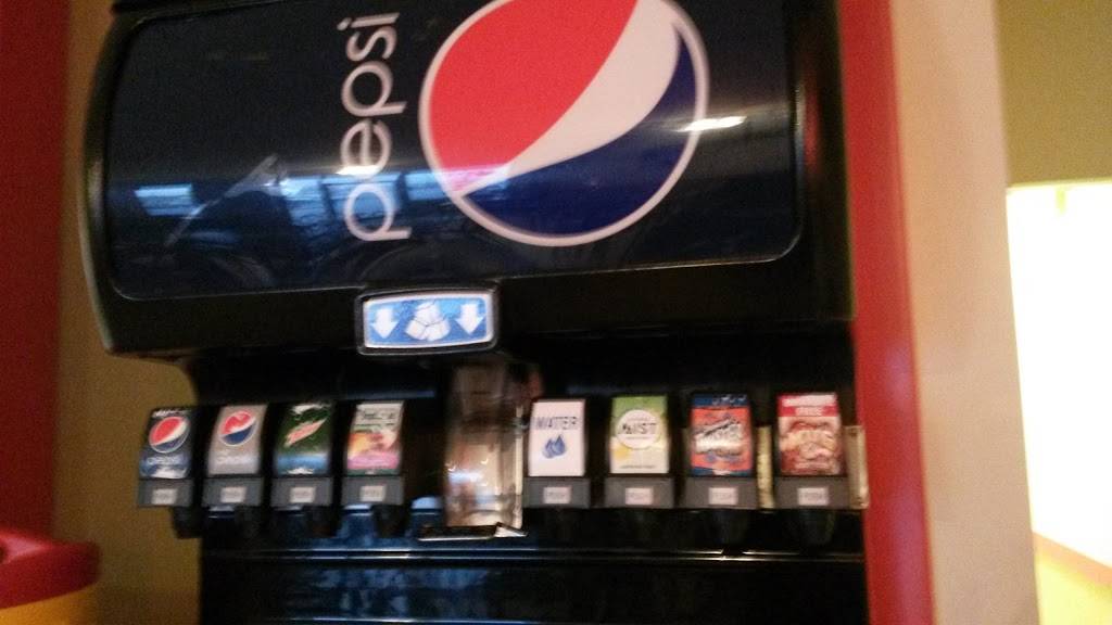 Mancinos - South Cedar | restaurant | 6250 S Cedar St, Lansing, MI 48911, USA | 5178876300 OR +1 517-887-6300