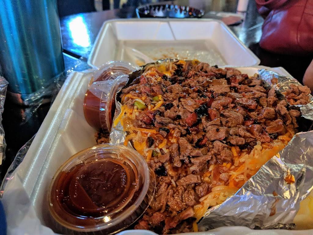 Smokin Moes | restaurant | 4530 TX-198, Log Cabin, TX 75148, USA | 9034897600 OR +1 903-489-7600