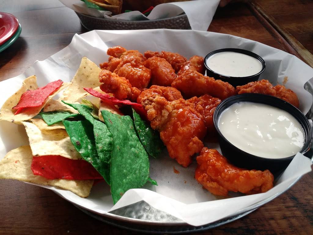 Adobe Gilas | restaurant | 2, 5455 Park Pl, Rosemont, IL 60018, USA | 8472330080 OR +1 847-233-0080