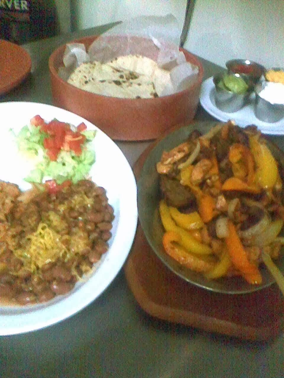 Gils Taste of Taos | restaurant | 1601 E Bell Rd, Phoenix, AZ 85022, USA | 6024107945 OR +1 602-410-7945