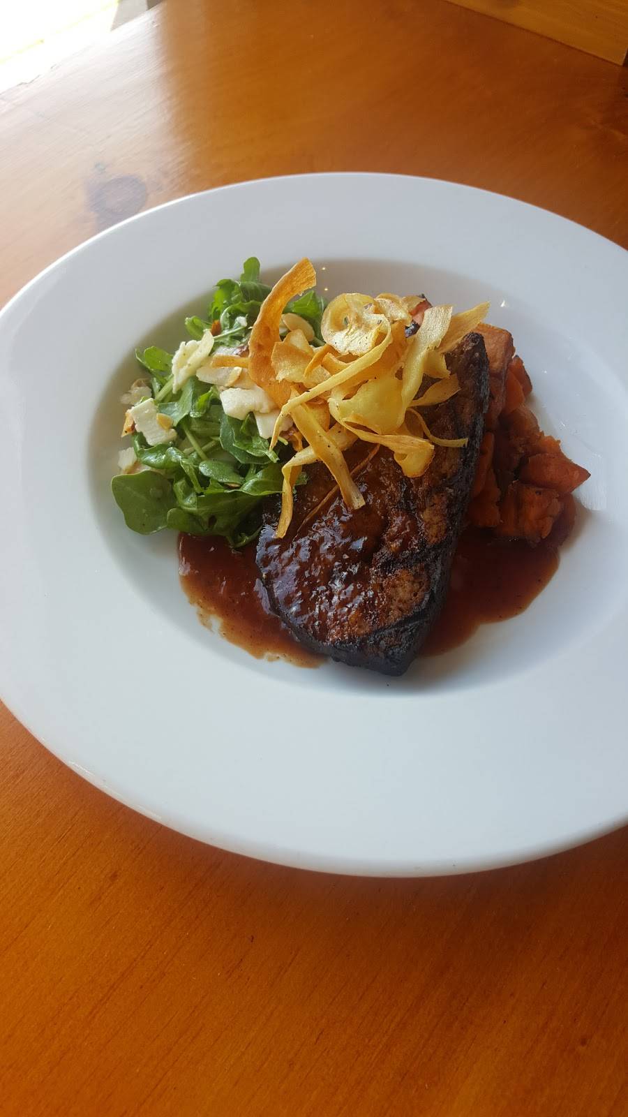 Sulten Belly | restaurant | 220 N Main St, Waupaca, WI 54981, USA | 7158025089 OR +1 715-802-5089