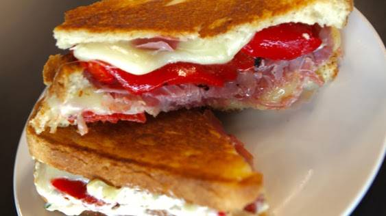 Cheesy Street Grill | restaurant | 117 Massachusetts Turnpike, Natick, MA 01760, Natick, MA 01760, USA | 6176064446 OR +1 617-606-4446