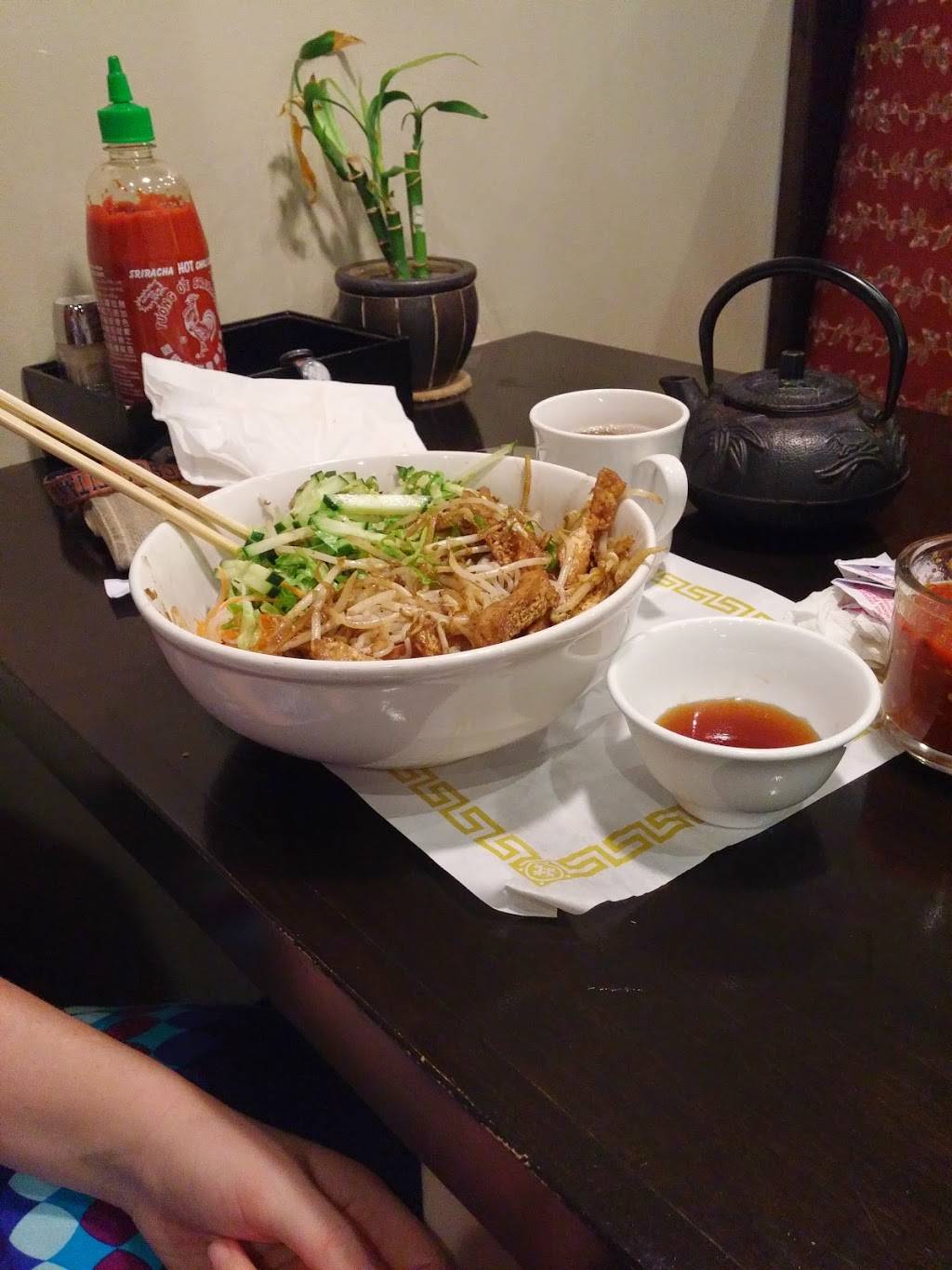 Pho Olivia | restaurant | 2466 E Chapman Ave, Fullerton, CA 92831, USA | 7145255888 OR +1 714-525-5888