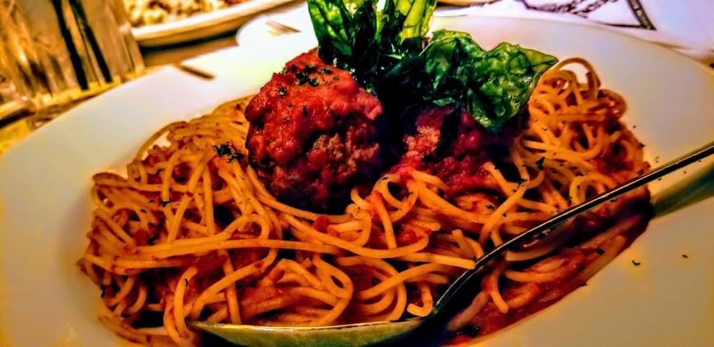 The Cheesecake Factory | restaurant | 455 Commerce St, Fort Worth, TX 76102, USA | 8173480810 OR +1 817-348-0810