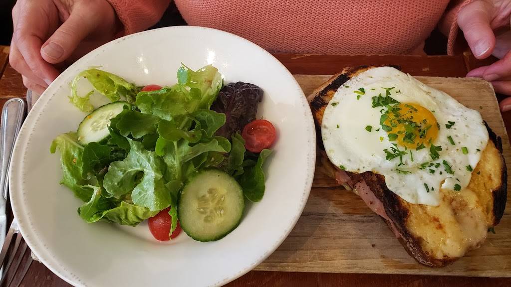 Farmhouse Evanston | restaurant | 703 Church St, Evanston, IL 60201, USA | 8474929700 OR +1 847-492-9700