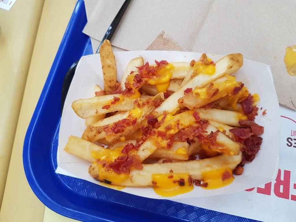 Charleys Philly Steaks | restaurant | 12801 W Sunrise Blvd Unit 843, Sunrise, FL 33323, USA | 9548351461 OR +1 954-835-1461