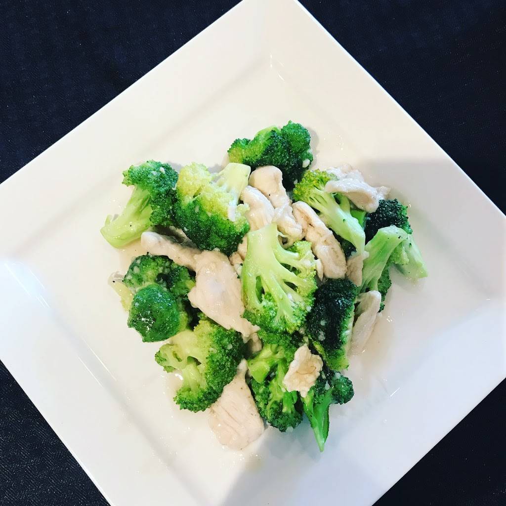 Golden Lotus Chinese Restaurant | restaurant | 8365 S John Young Pkwy, Orlando, FL 32819, USA | 4073523832 OR +1 407-352-3832