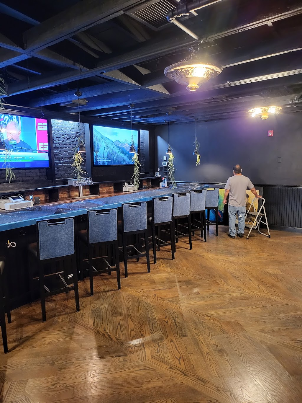 1865 | restaurant | 3813 Georgia Ave NW, Washington, DC 20011, USA | 2027684231 OR +1 202-768-4231