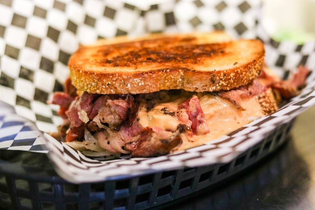 Diggers Diner Brentwood | restaurant | 2261 Balfour Rd, Brentwood, CA 94513, USA | 9252408958 OR +1 925-240-8958