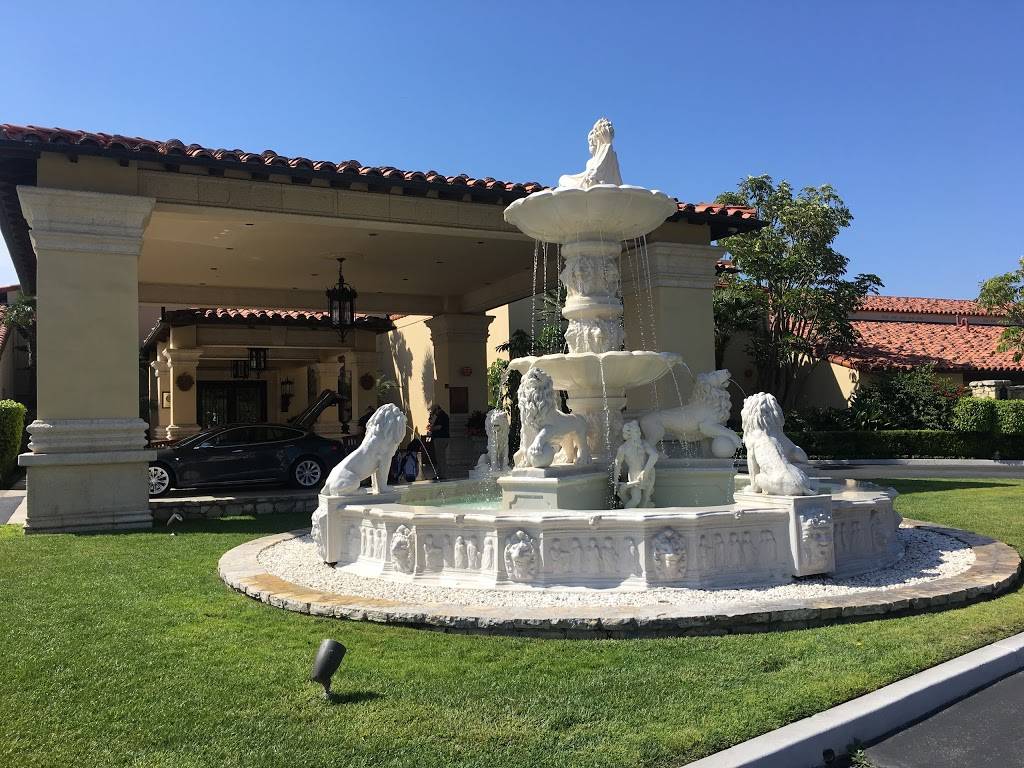 Trump National Golf Club Los Angeles | restaurant | 1 Trump National Dr, Rancho Palos Verdes, CA 90275, USA | 3102655000 OR +1 310-265-5000