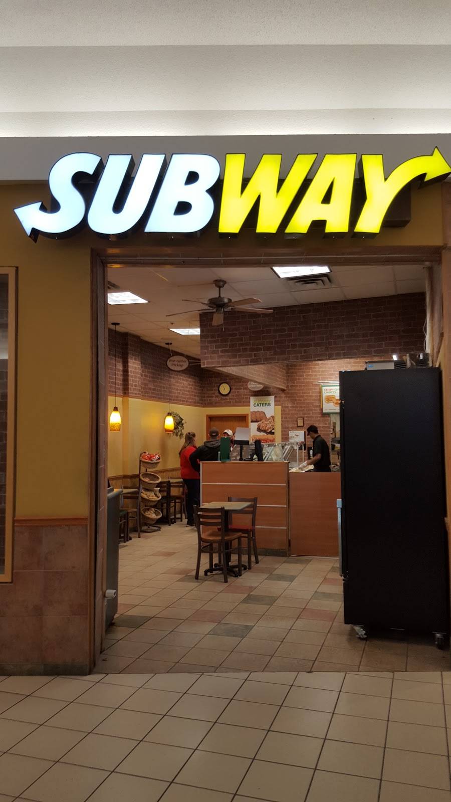 Subway | restaurant | 2900 Warden Ave #100, Scarborough, ON M1W 2S5, Canada | 4164969875 OR +1 416-496-9875