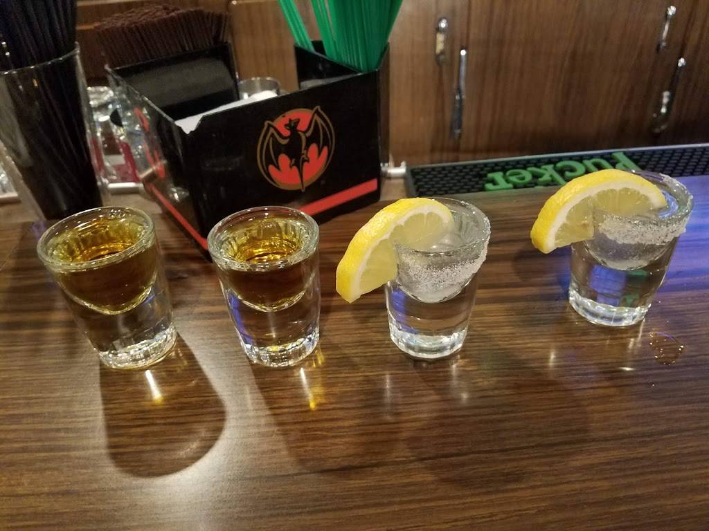 Royal Inn Bar | restaurant | 4724 Rochester Rd, Royal Oak, MI 48073, USA | 2485882787 OR +1 248-588-2787