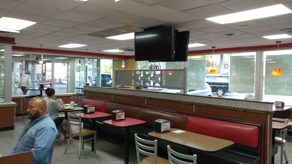 Hardees | restaurant | 402 S Tamiami Trail, Ruskin, FL 33570, USA | 8136457940 OR +1 813-645-7940
